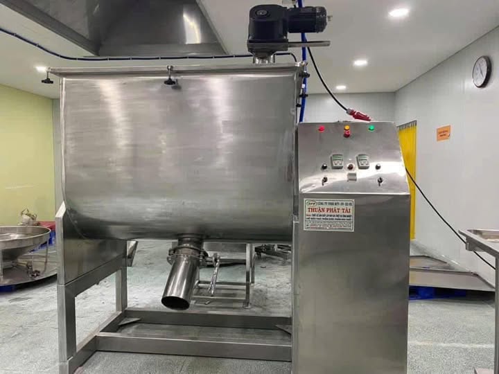 MÁY TRỘN CHỬ U 200KG/MẺ